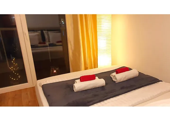 Krakowska Sunny شقة *